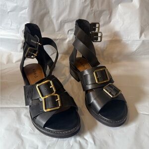 KDB Kelsi Dagger Strap Sandals Black Size 6.5